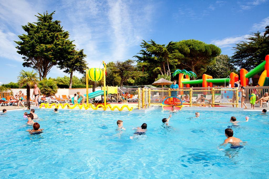 Camping Les Peupliers La Flotte Dış mekan fotoğraf